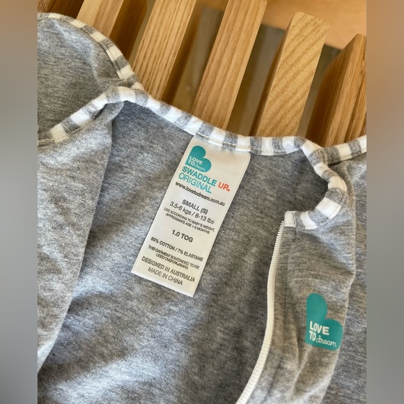 Love to dream up swaddle size small (8-13 lbs) - Picture 3 of 3